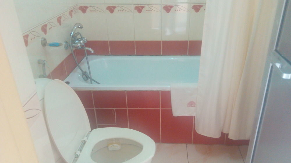 Hotel King'S Conference Centre à Bujumbura Extérieur photo